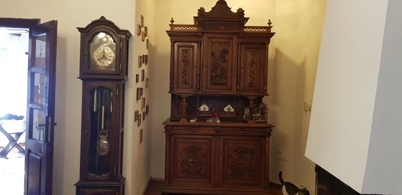 La Mihai Lupeni  Esterno foto