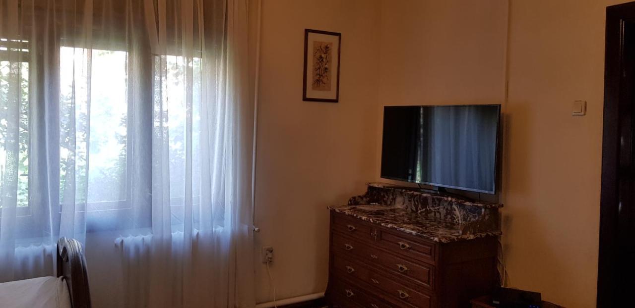 La Mihai Lupeni  Esterno foto