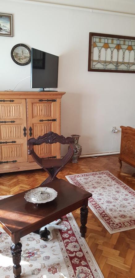 La Mihai Lupeni  Esterno foto